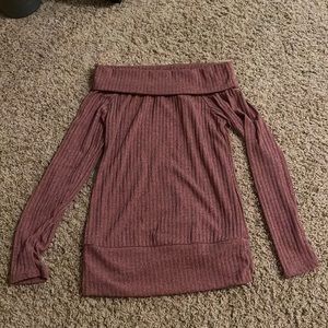 Boutique mauve off the shoulder top. Size large